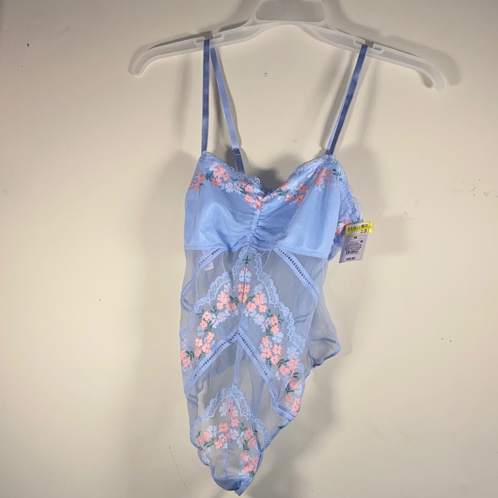 Auden Light Blue Floral Lace Bodysuit - Picture 2 of 5